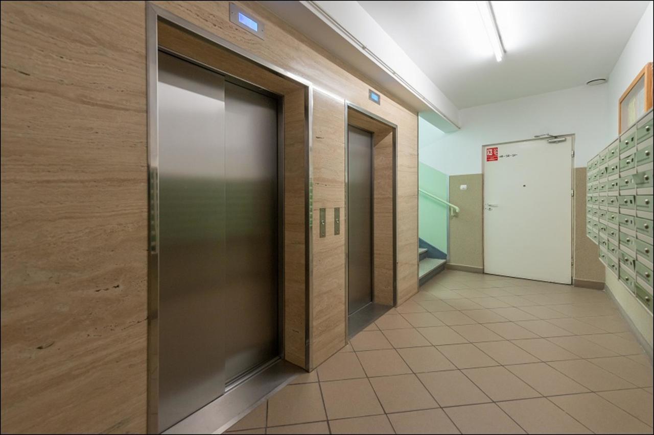 P&O Apartments Bielany Varşovia Exterior foto